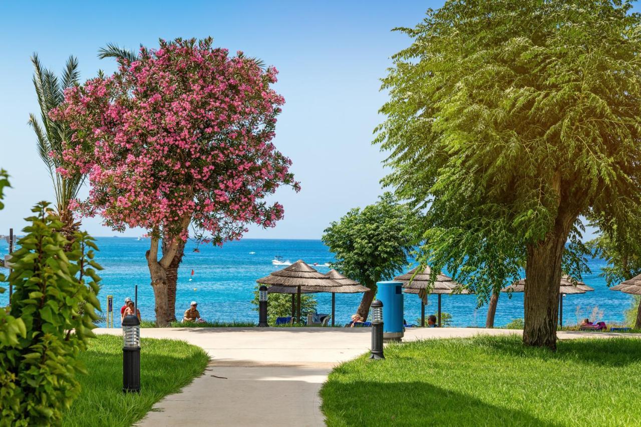 Nausicaa Beach Hotel Protaras Luaran gambar
